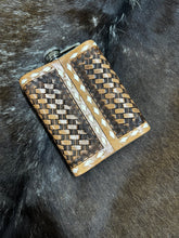 Load image into Gallery viewer, Leather Flask