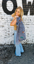 Load image into Gallery viewer, Wild West Embroidery Denim Jacket
