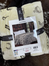 Load image into Gallery viewer, King Soft Blanket
