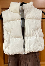 Load image into Gallery viewer, Cream Puffer Vonda Vest
