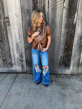 Load image into Gallery viewer, Knotty Top Latte
