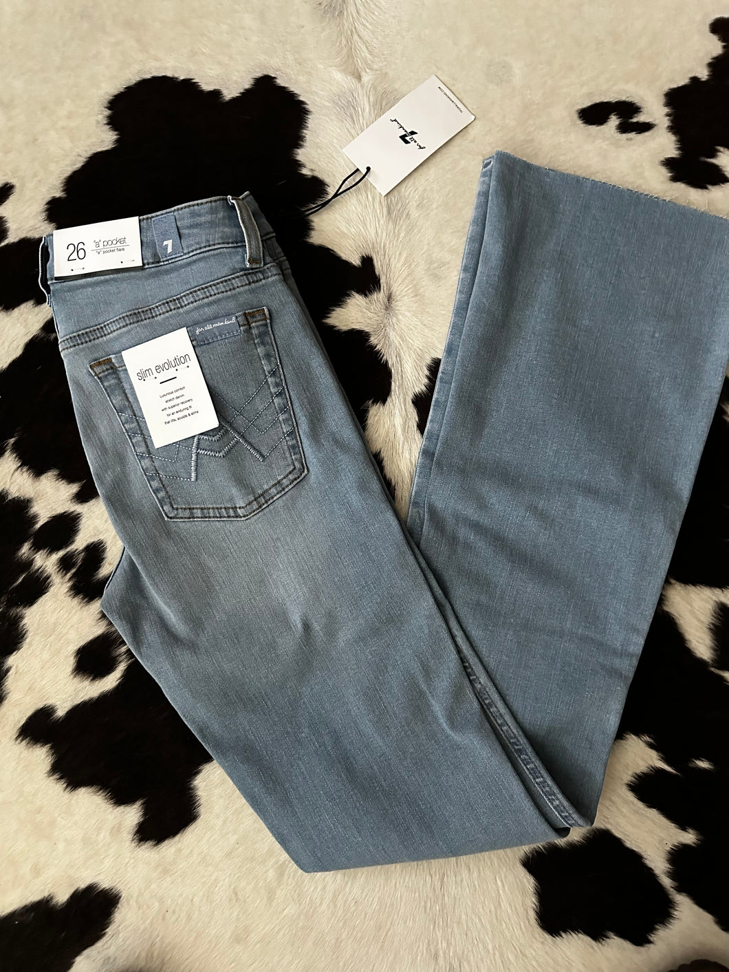 A Pocket Light Open Hem